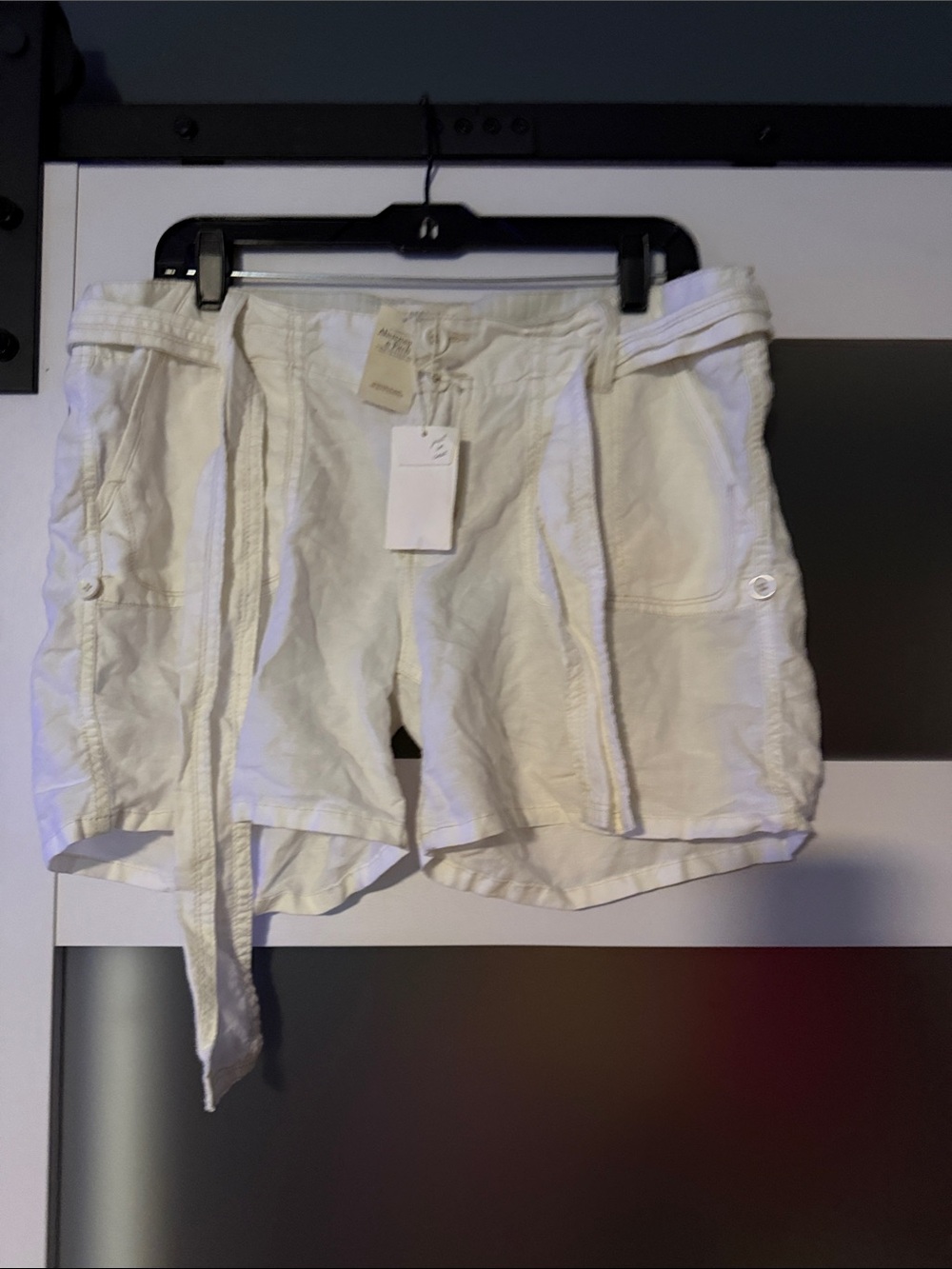 Abercrombie & Fitch White Women's Cargo Shorts with Belt